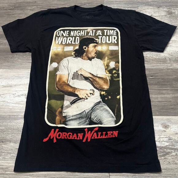 2023 Morgan Wallen One Night At A Time World‎ Tour Black Red Mens S Concert Tee - Picture 1 of 8